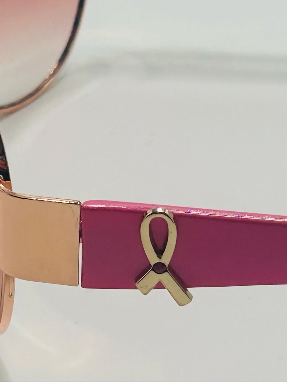 Breast cancer awareness sunglasses with cases